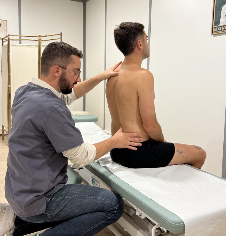 Consultation d’ostéopathie avec Baptiste Moire près de Léognan